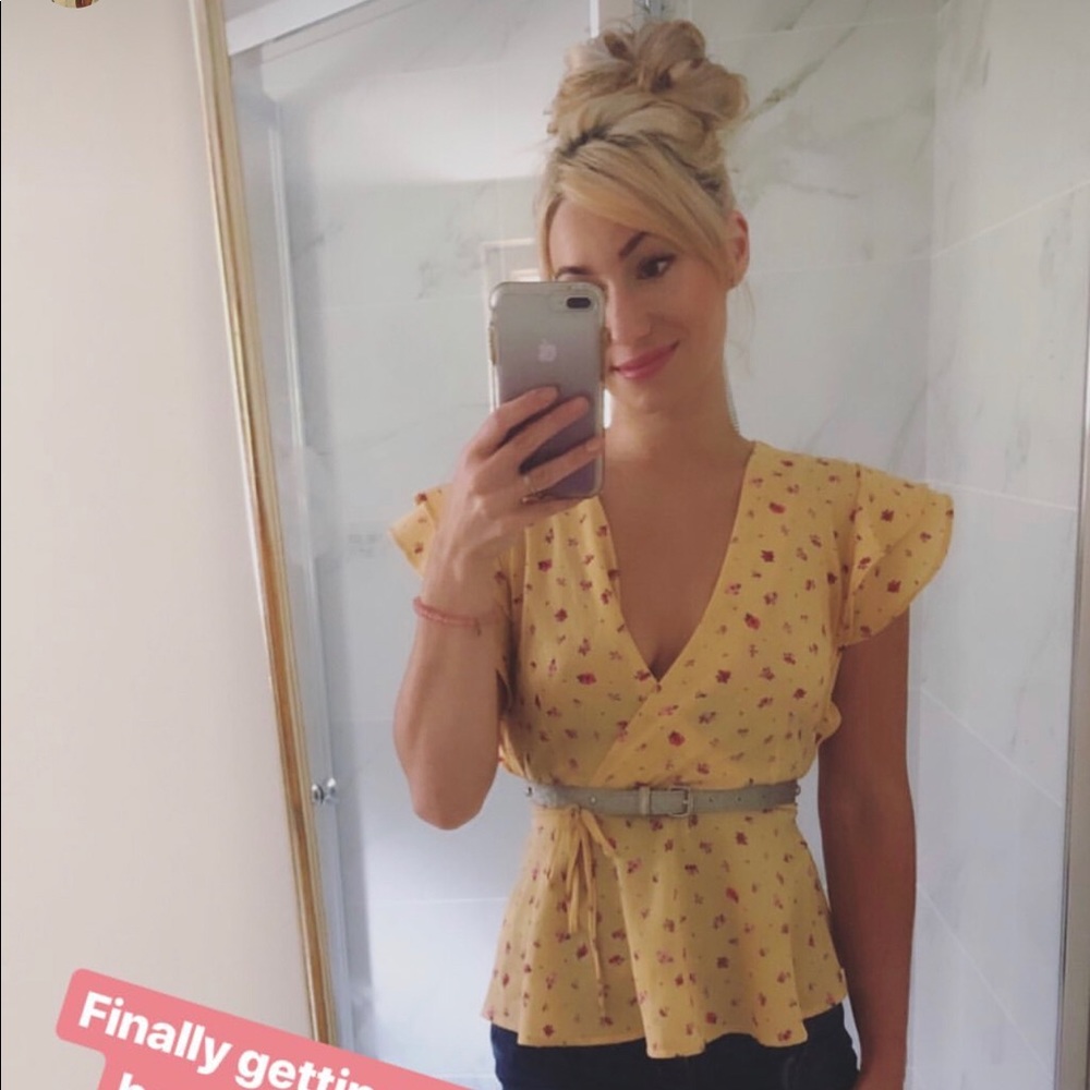 Monteau Flutter Sleeve Yellow Floral Blouse